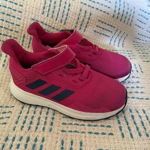 Adidas girl tennis shoes size 10K